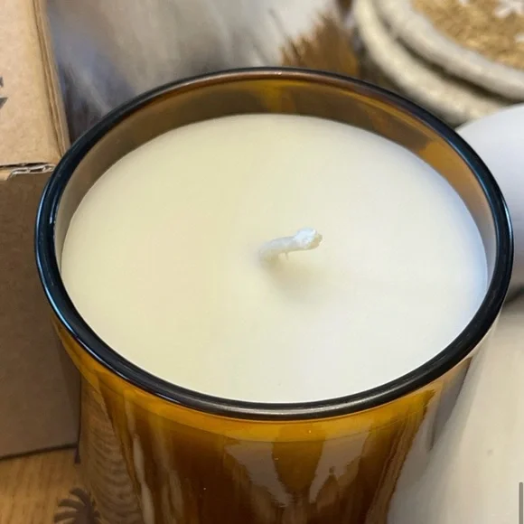 FREE PEOPLE 1809 Collection Candle-Lodge 8oz - Picture 6 of 11